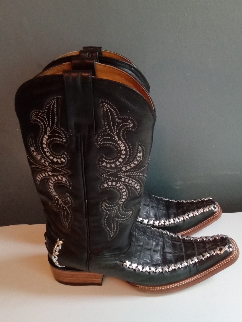 Black‎ Caiman Crocodile Western Cowboy Boots Square Toe Silver Whipstitch Detail